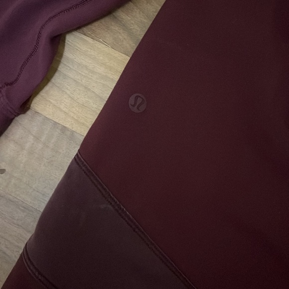 maroon lululemon pullover - Picture 3 of 3